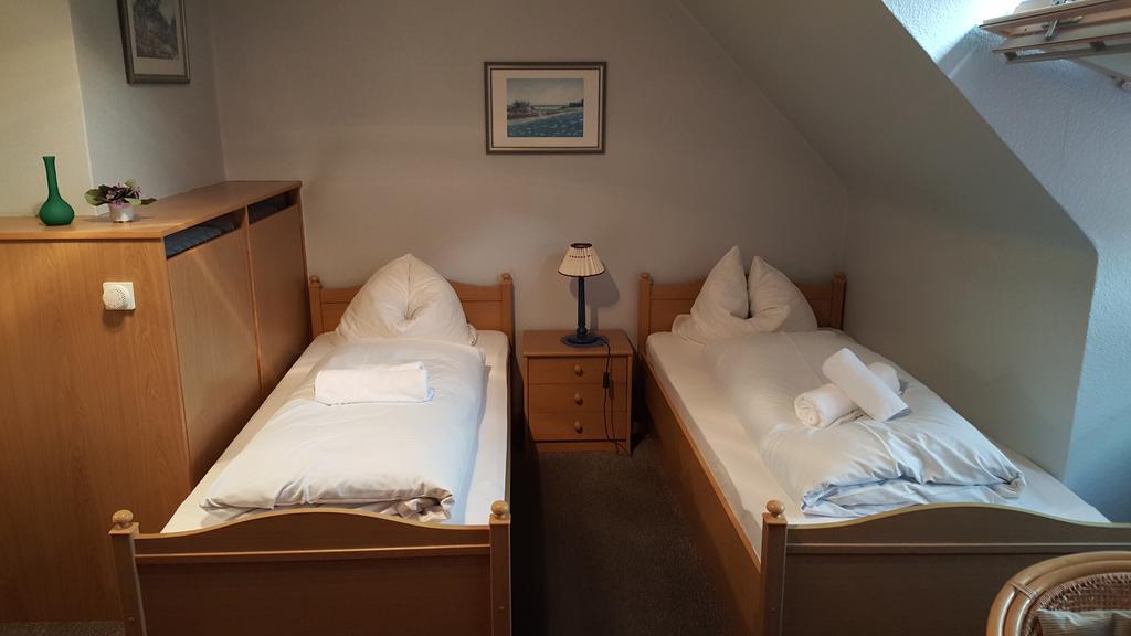 Hotel Ratskeller Luchow Room photo